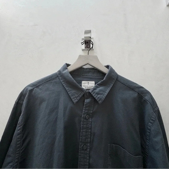 Mutual Weave || Men's Long Sleeve Buttoned Down in Dark Slate XL - Picture 3 of 10